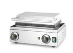 Close-up van de bakplaten van de Hendi lollypop wafelmaker