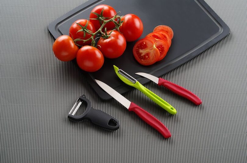 Hendi tourneermes met ergonomisch rood handvat