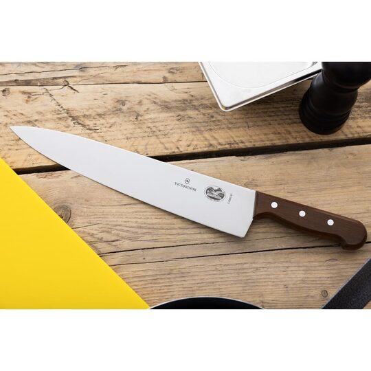 Victorinox koksmes met houten heft in professionele verpakking