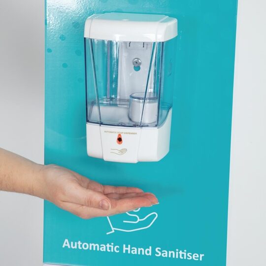 df377_hands37