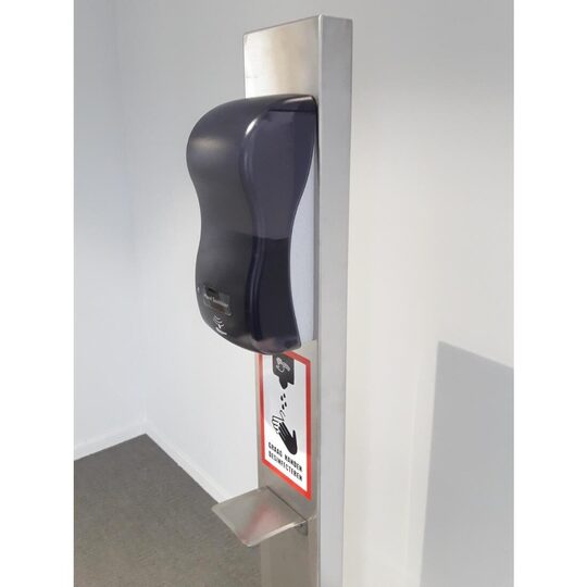 fn988_sanitiserstand3