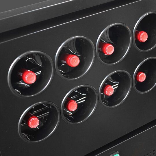 Het geïntegreerde nest biedt plek aan 8 van uw meest populaire flessen.