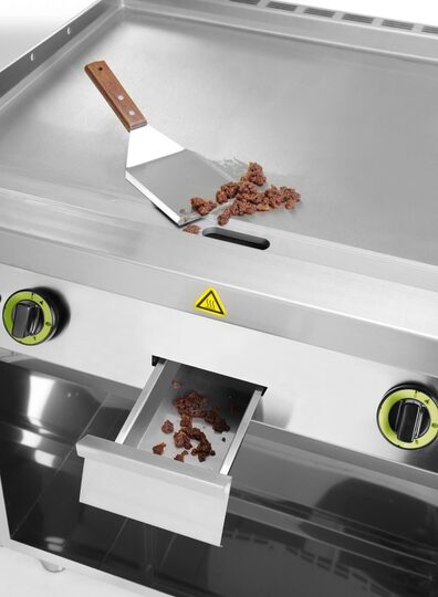 Professionele Hendi gasgrillplaat op gesloten onderkast