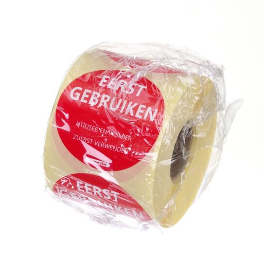 Rol met 500 gebruik eerst stickers voor horeca