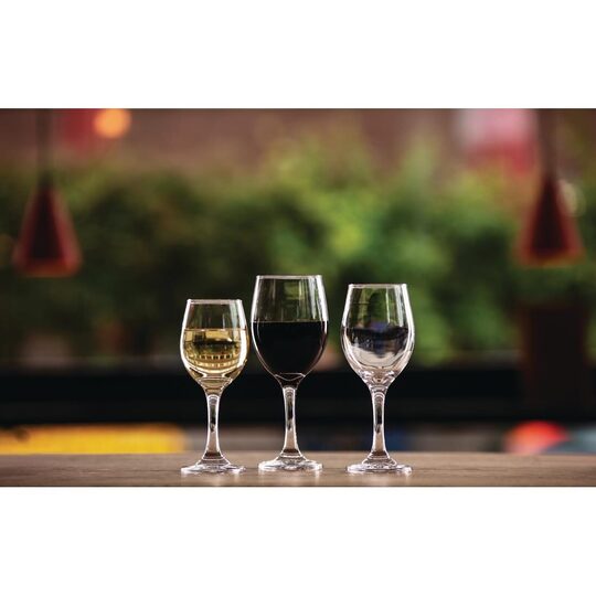 cb713_dl885_cb714-glassware