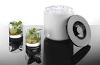 Met een inhoud van 5 liter is deze witte Hendi ijsemmer perfect voor zowel ijsblokjes als het koelen van flessen.