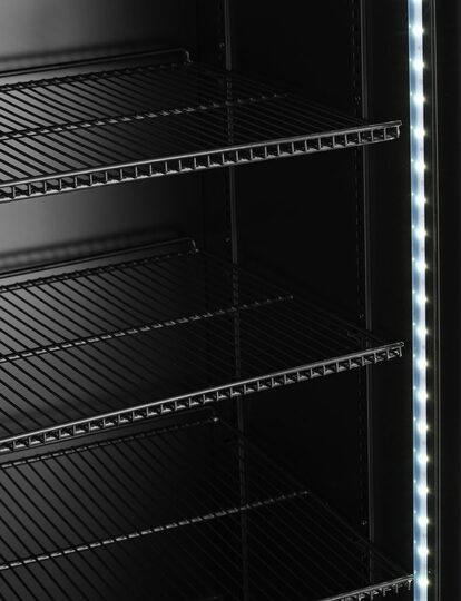 Ruim interieur van de Hendi backbar koelkast 512 liter