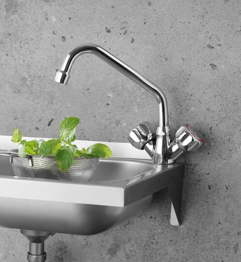 Professionele Hendi mengkraan voor de horeca keuken