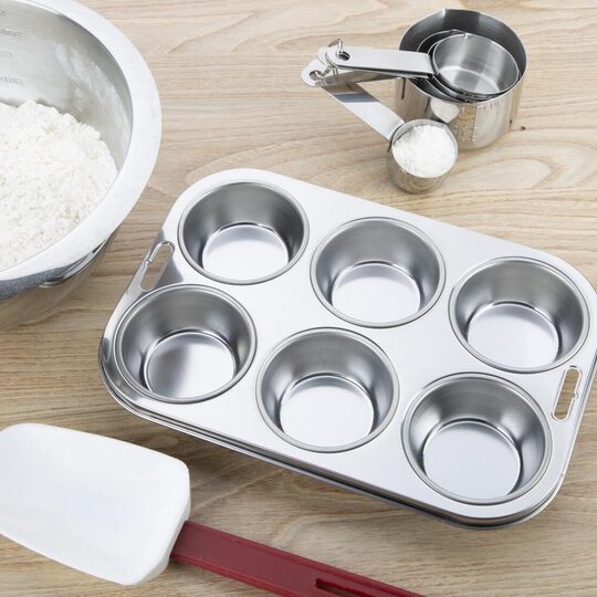 Bovenaanzicht van de Vogue RVS bakvorm voor 6 muffins