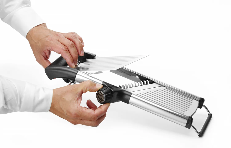 222652-hendi-mandoline-makkelijk-verwisselen-van-het snijmes-naar-juliennemes