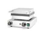Zijaanzicht van de krachtige 2200W Hendi wafelmaker
