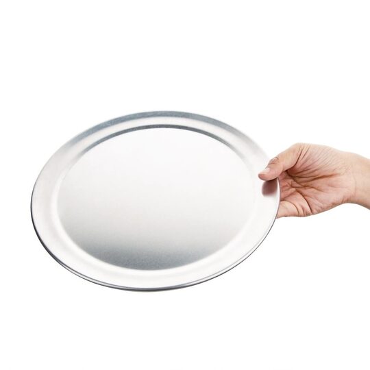 ge197_voguealuminumpizzatraywiderim3