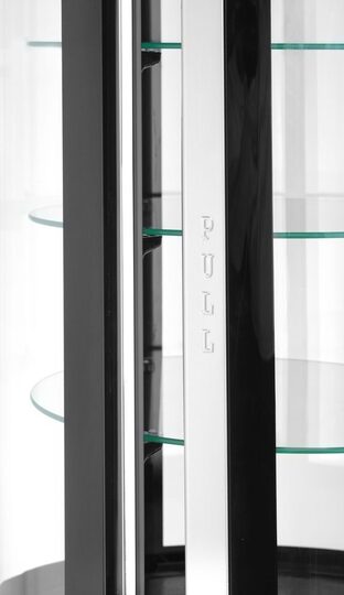 Gedetailleerd overzicht van de Hendi 100 liter ronde gebaksvitrine