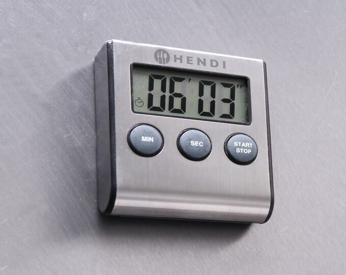 Hendi keukenwekker met handige magneetbevestiging