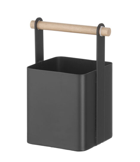 Vintage finish: Het verzinkte staal is niet alleen duurzaam, maar krijgt door gebruik een karakteristieke look die perfect past bij een moderne setting.