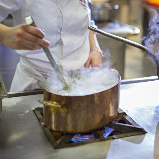 Aluminium bestelbonhouder van Hendi met een lengte van 91 cm