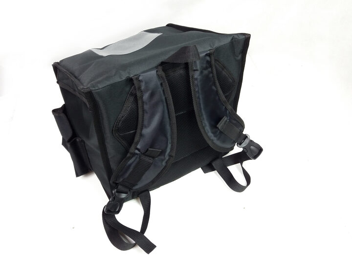 Hendi pizzabezorgtas rugzak in gebruik voor bezorging